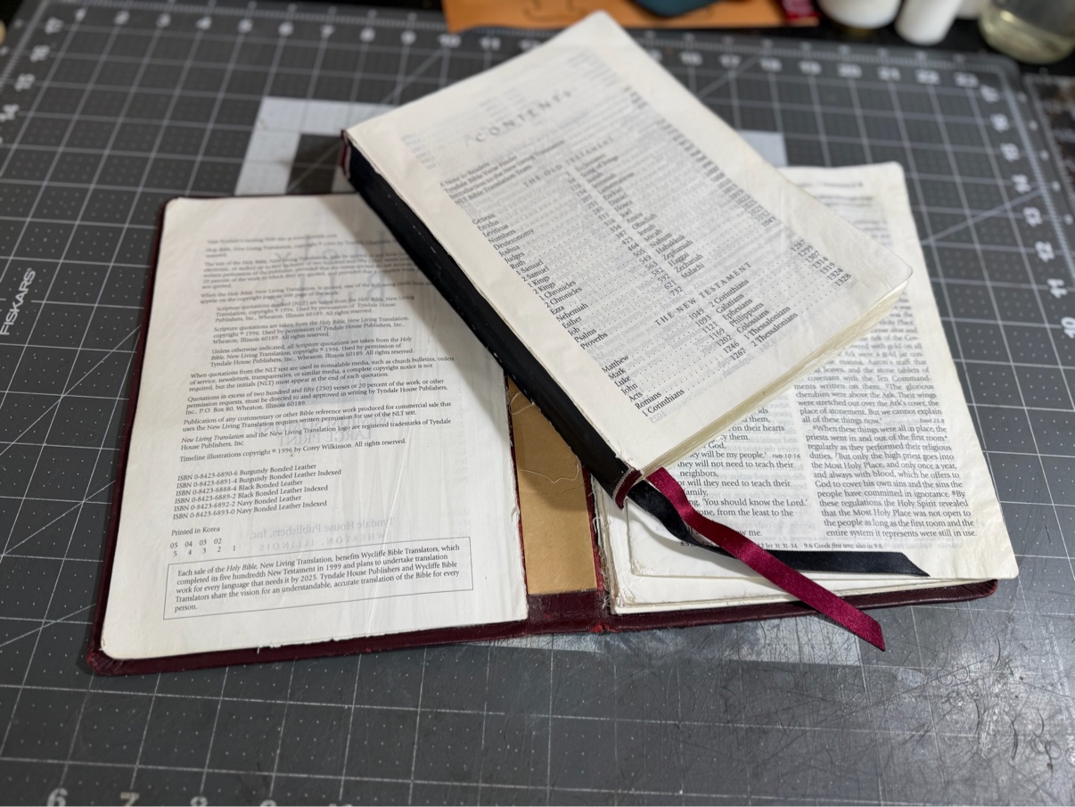 Text block detached from the cover before repair